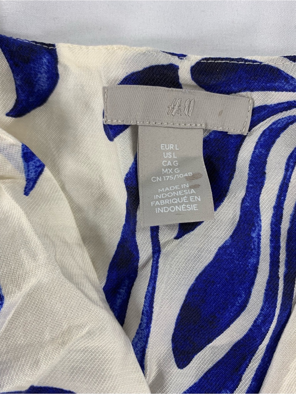 Pre loved H&M top womens size L - Picture 5 of 7